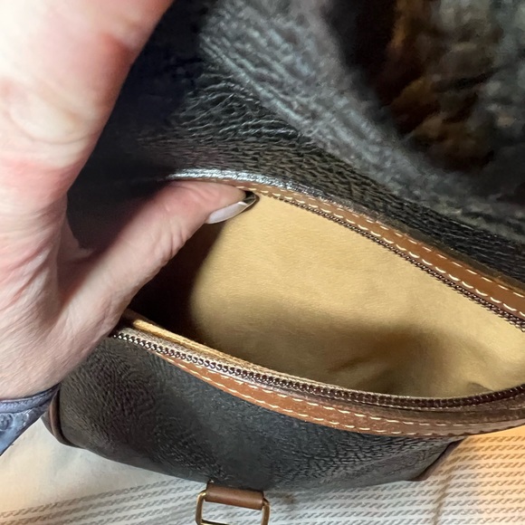 Authentic Gucci Vintage Large Duffle luggage bag - Picture 6 of 11